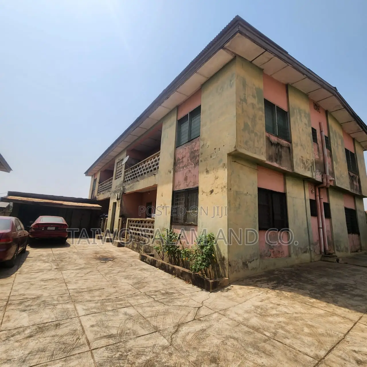 3bdrm Block of Flats in Aromolaran, Iwo Road for sale