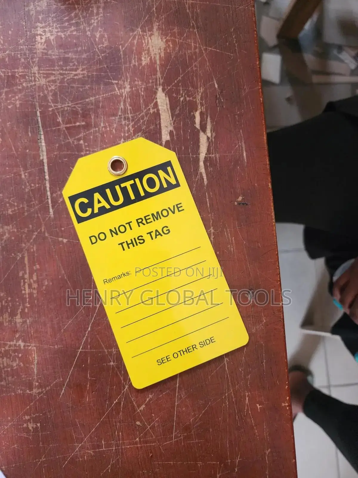 Safety Lotta Tag