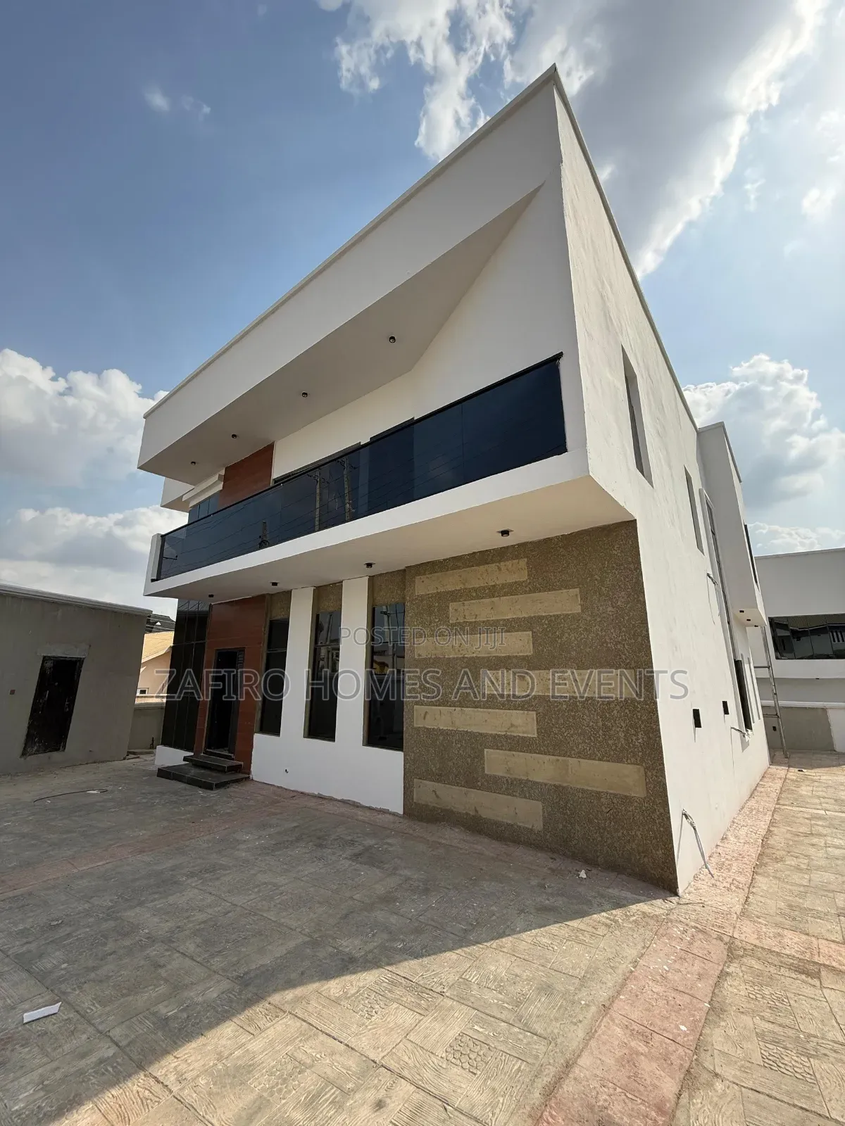 4bdrm Duplex in Kolapo Ishola Gra, for sale