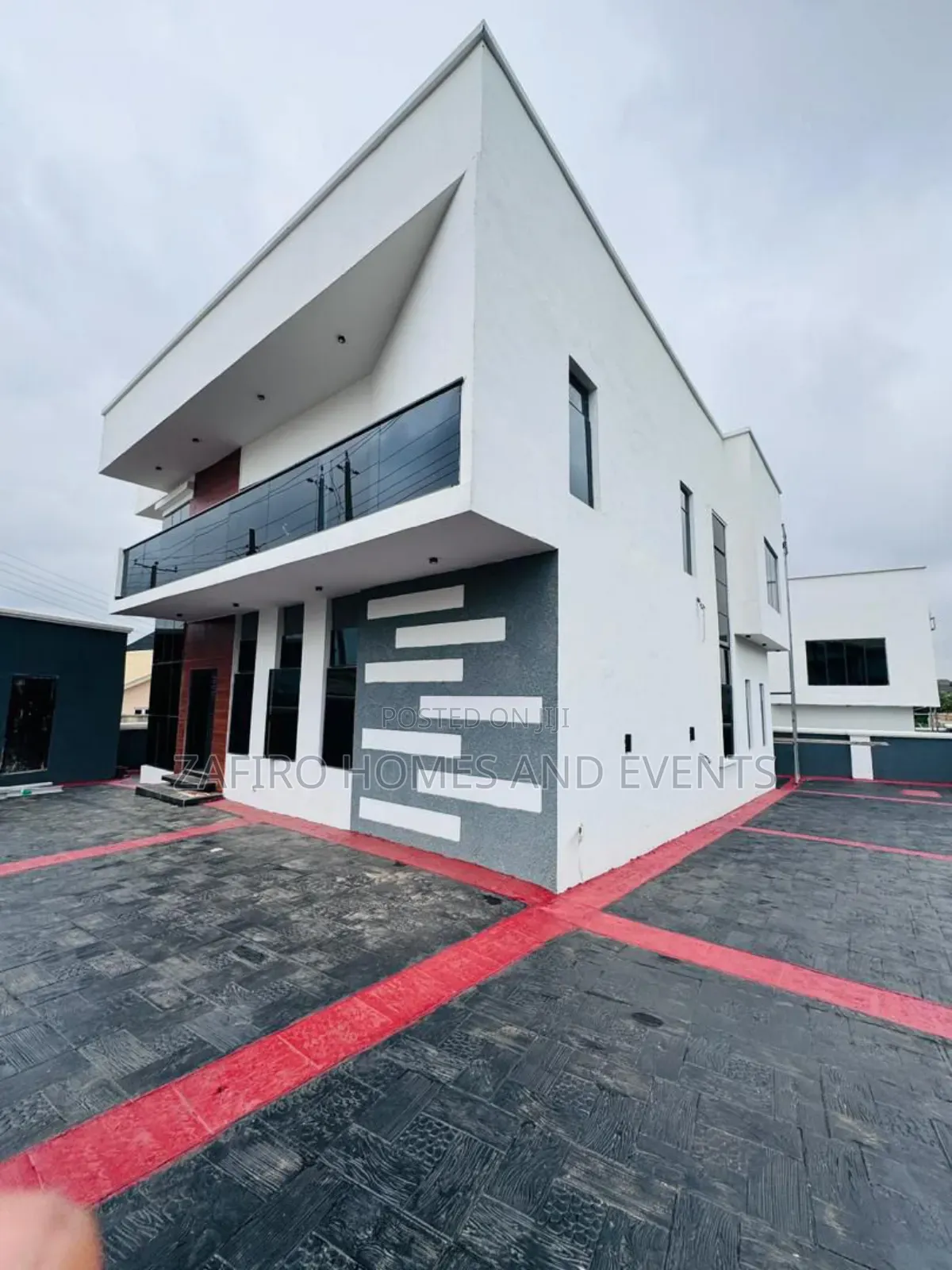 4bdrm Duplex in Kolapo Ishola Gra, for sale