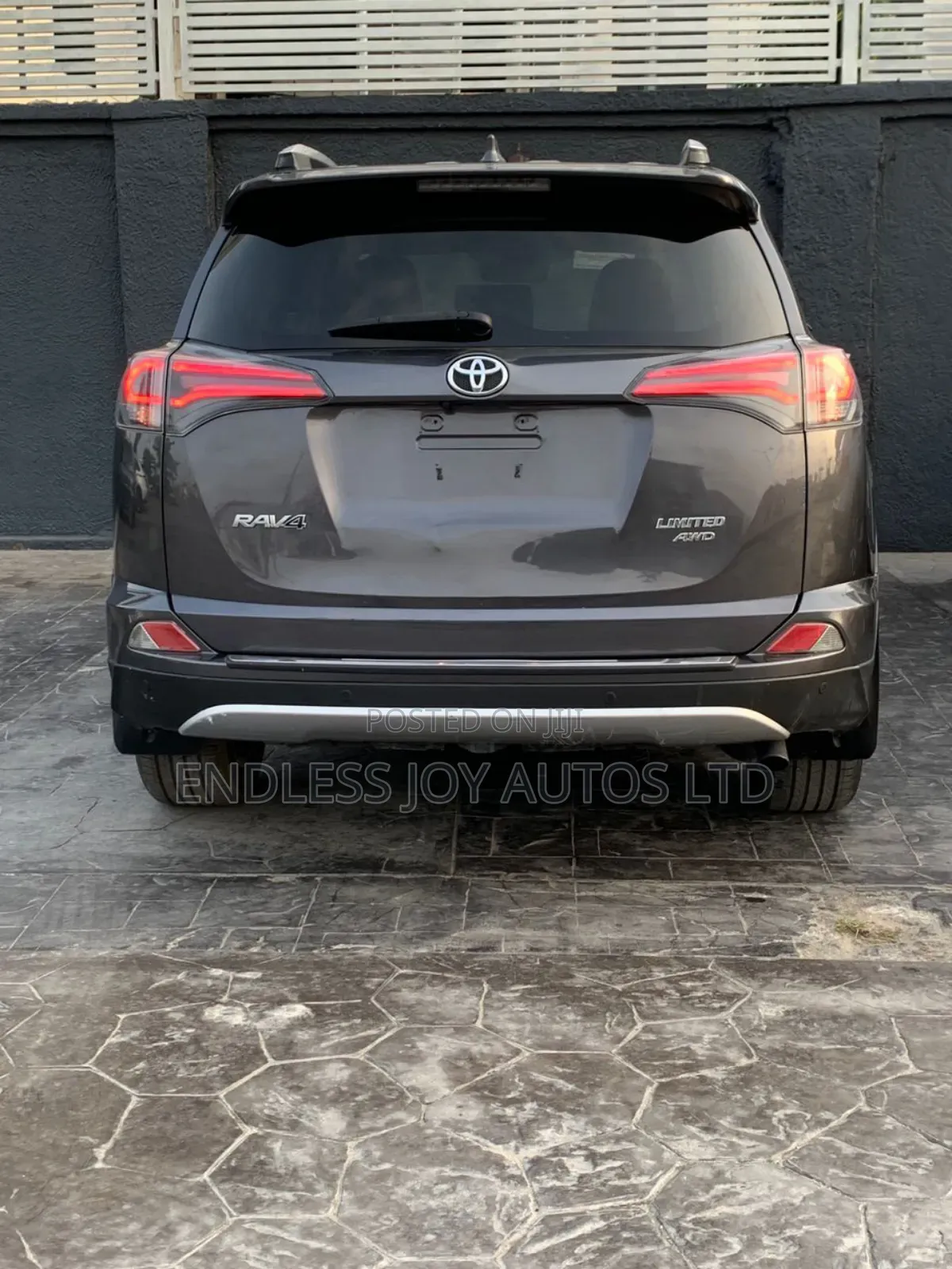 Toyota RAV4 Limited AWD (2.5L 4cyl 6A) 2016 Gray