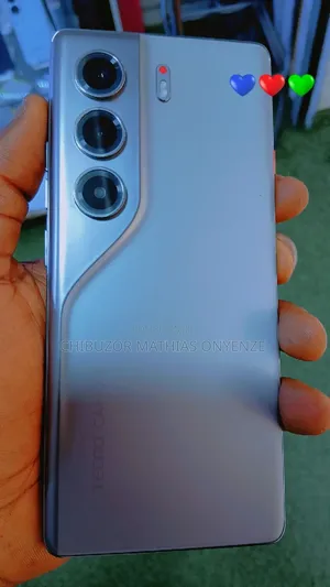 Tecno Spark 40 Pro 256 GB Silver