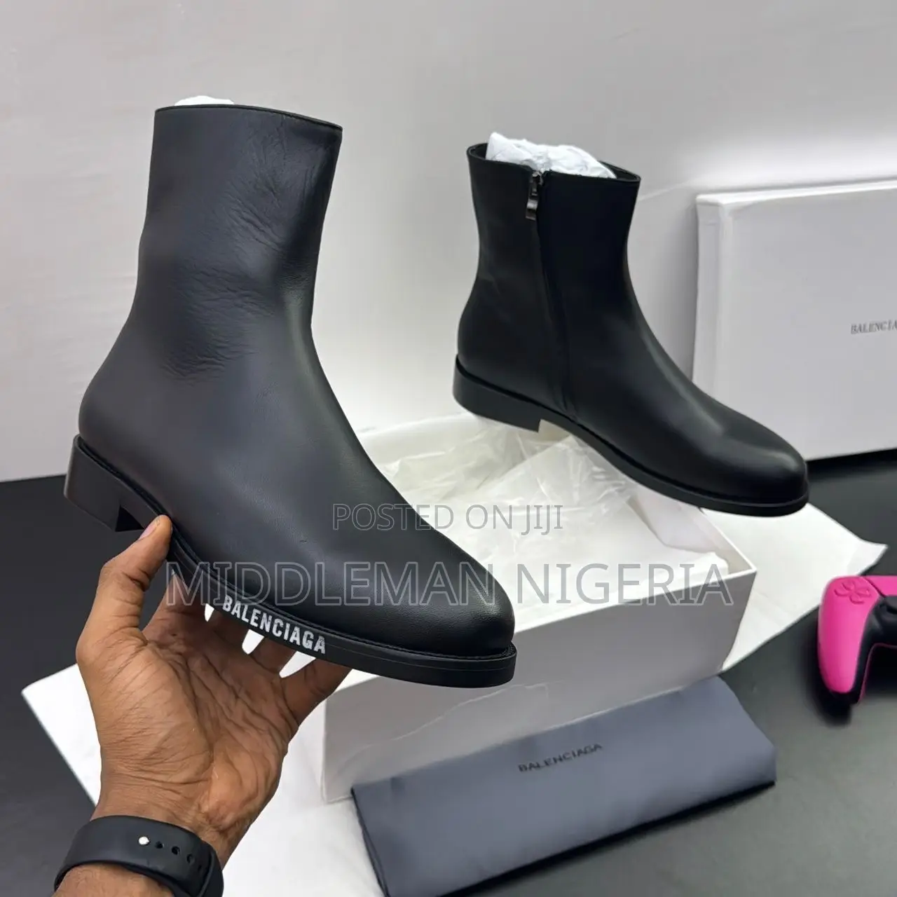 2026 Balenciaga Logo Detail Leather Chelsea Boots