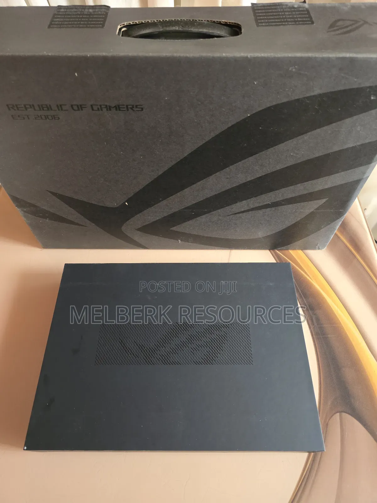 Laptop Asus ROG Zephyrus G14 16GB AMD Ryzen 9 SSD 1T
