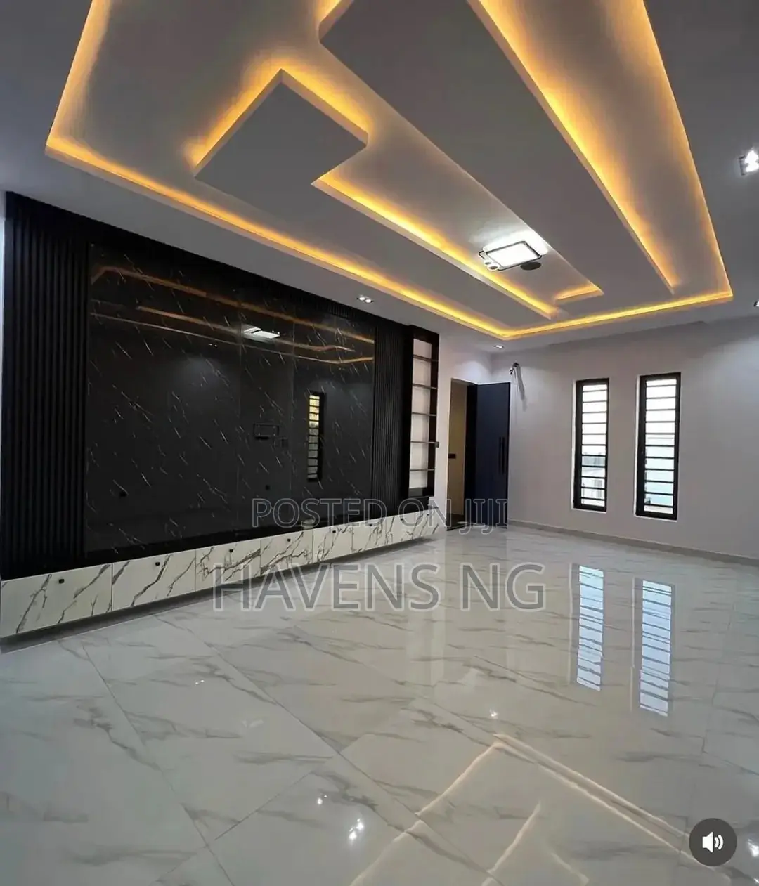 5bdrm Duplex in Megamound Estate, Ikota for sale