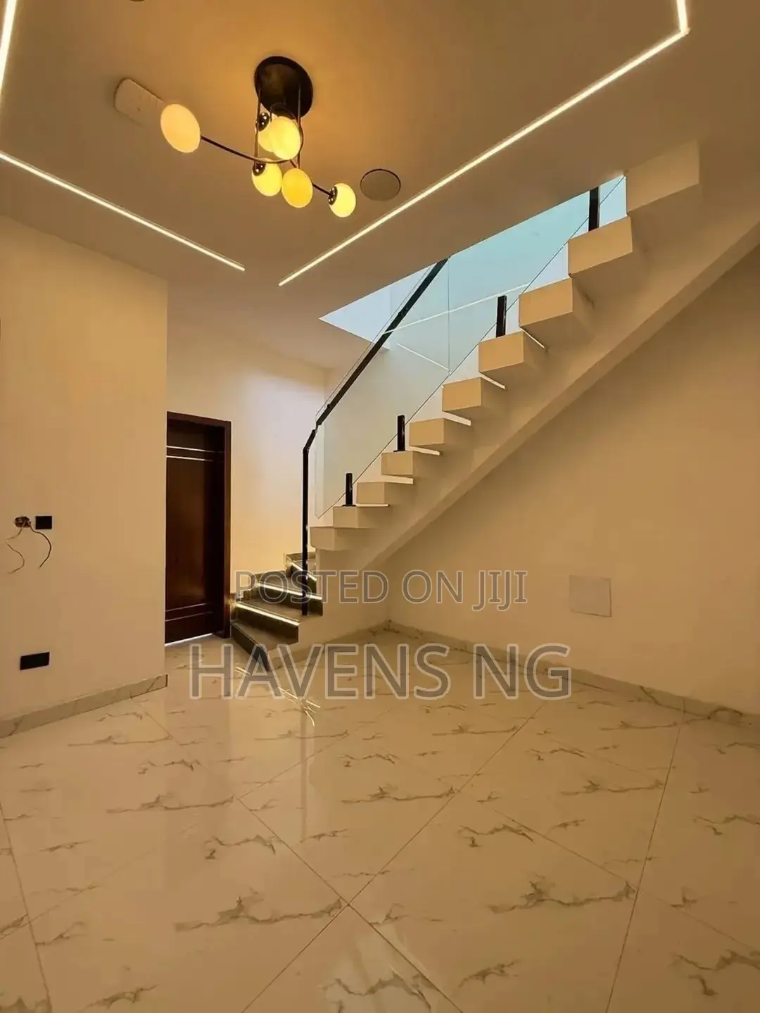 4bdrm Duplex in Osapa london for sale