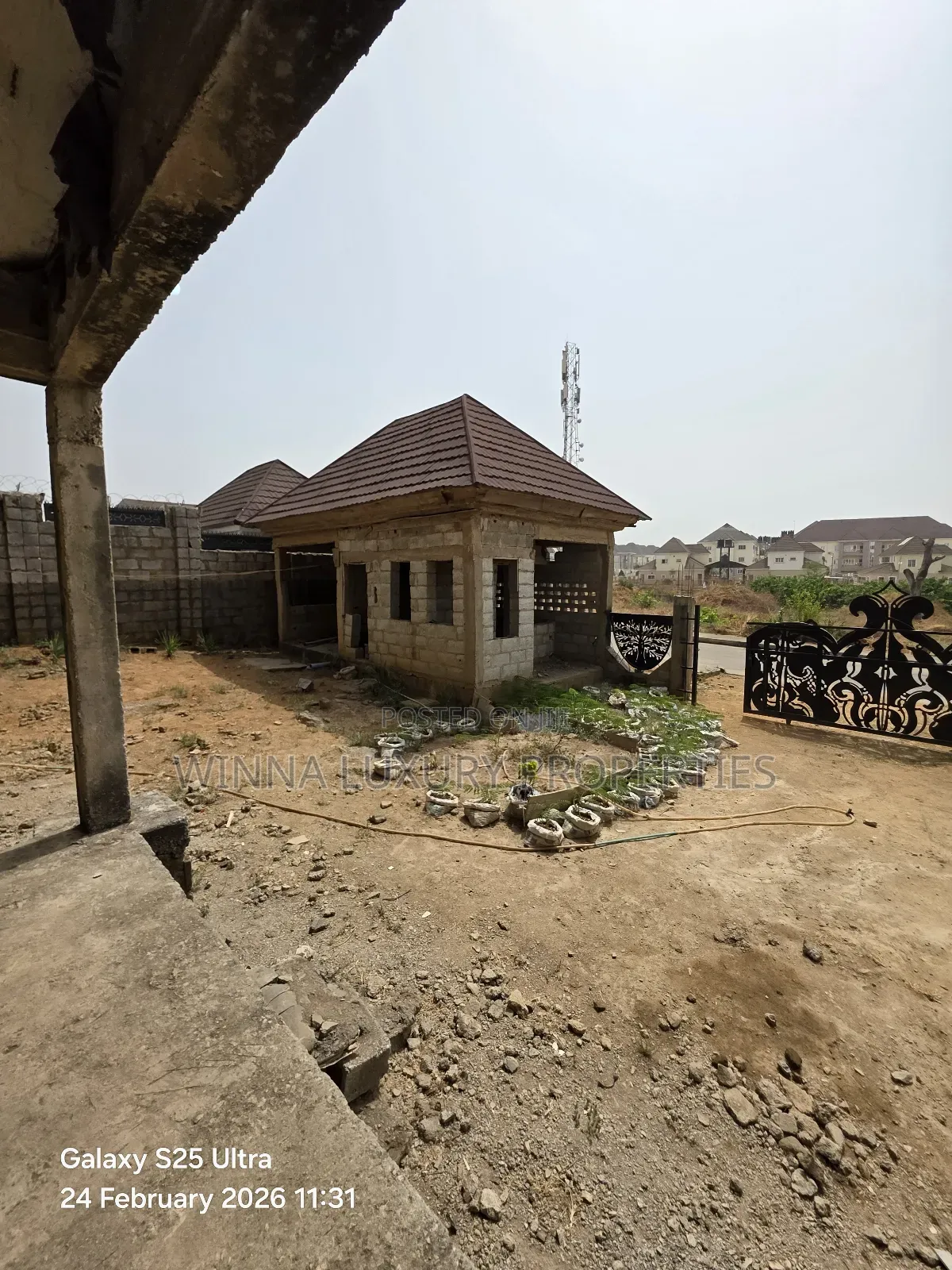 8bdrm Mansion in River Park Estate, Lugbe District for sale