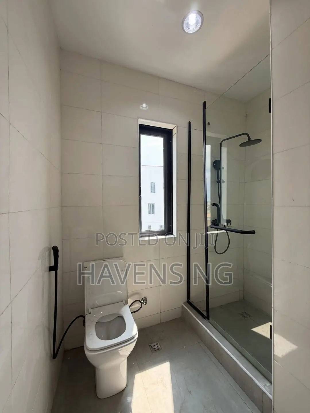 2bdrm Apartment in Lekki Phase 1 for sale
