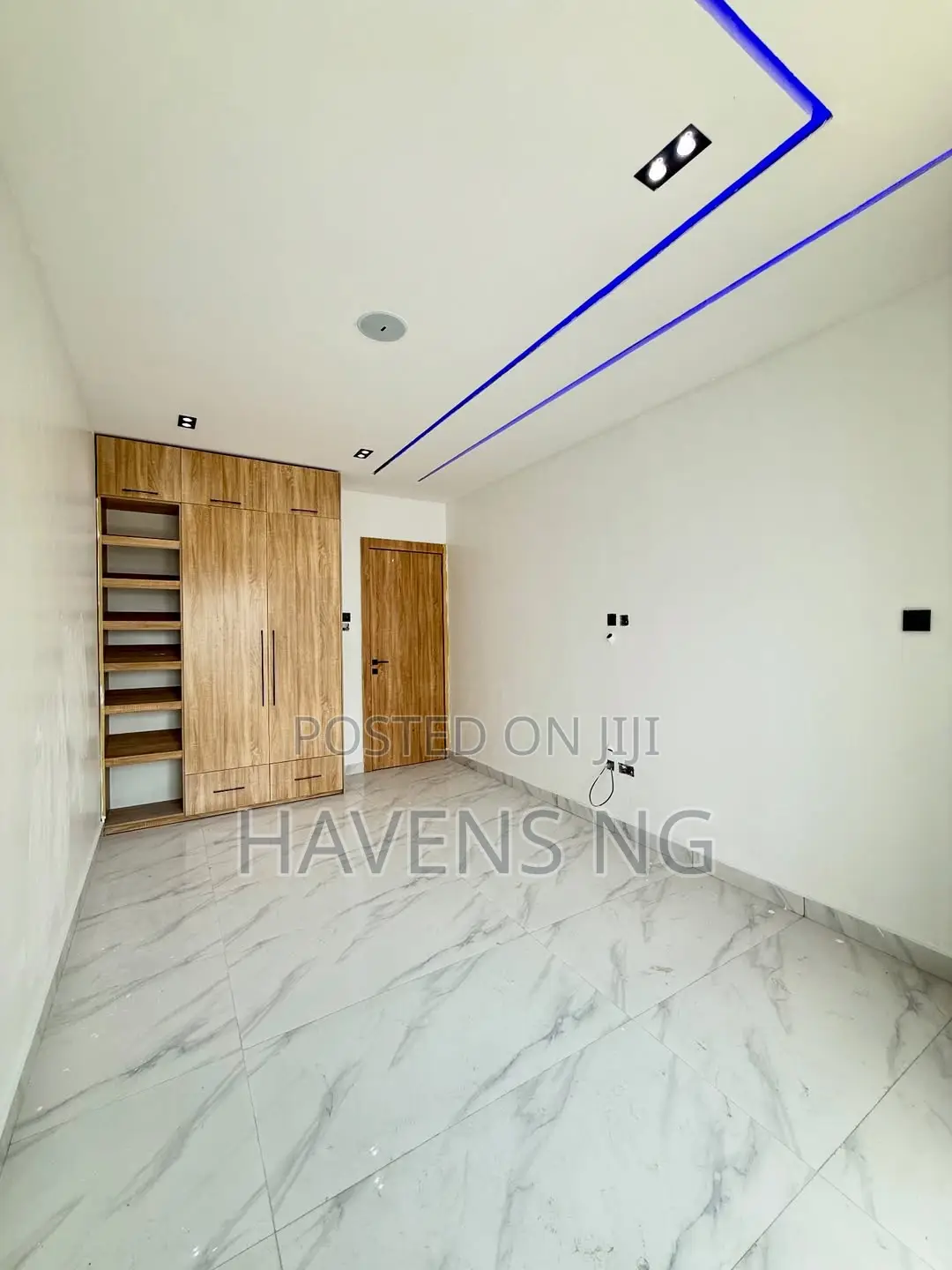 2bdrm Apartment in Lekki Phase 1 for sale