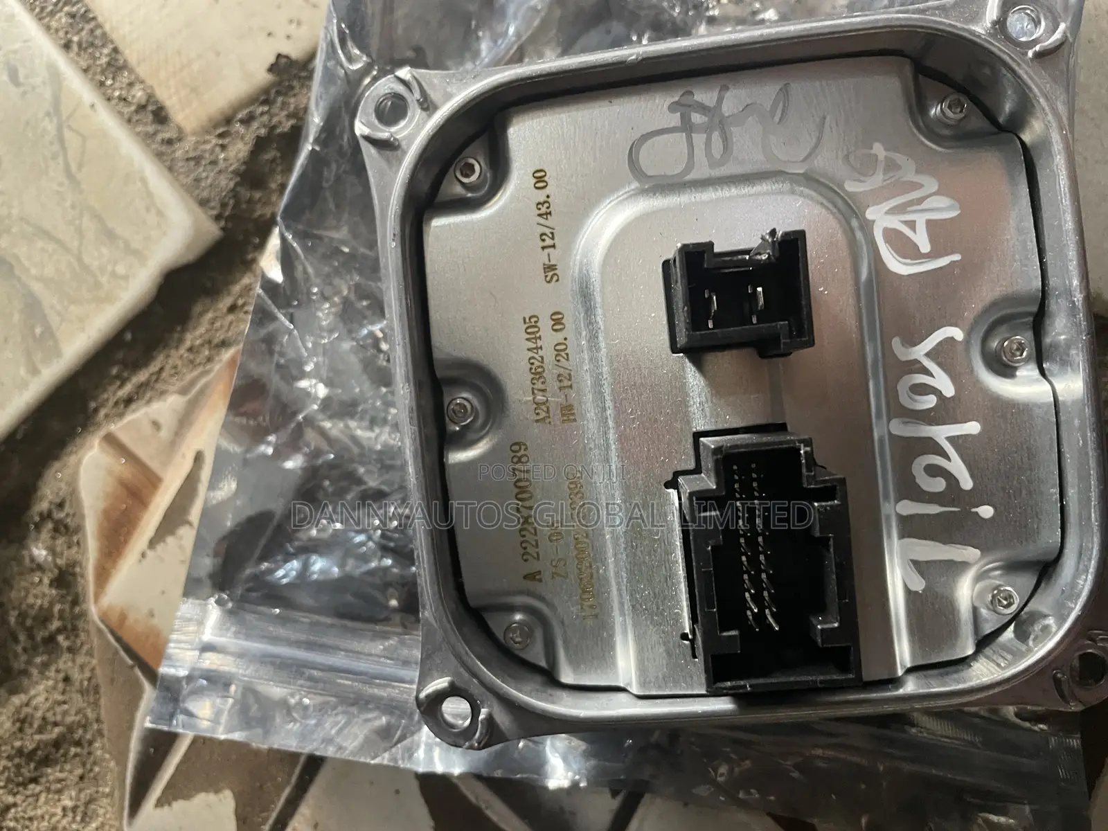 Headlight Charger/ Module for C300 W205