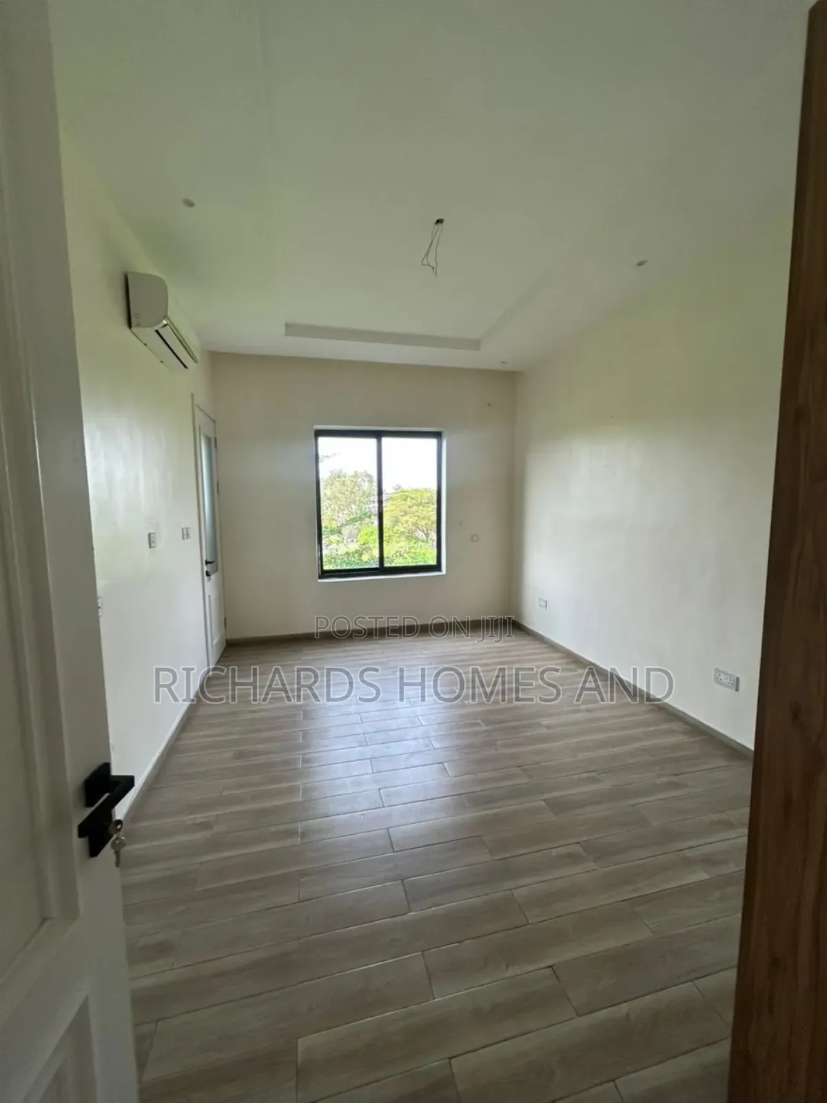 5bdrm Duplex in Banana Island Estate for rent