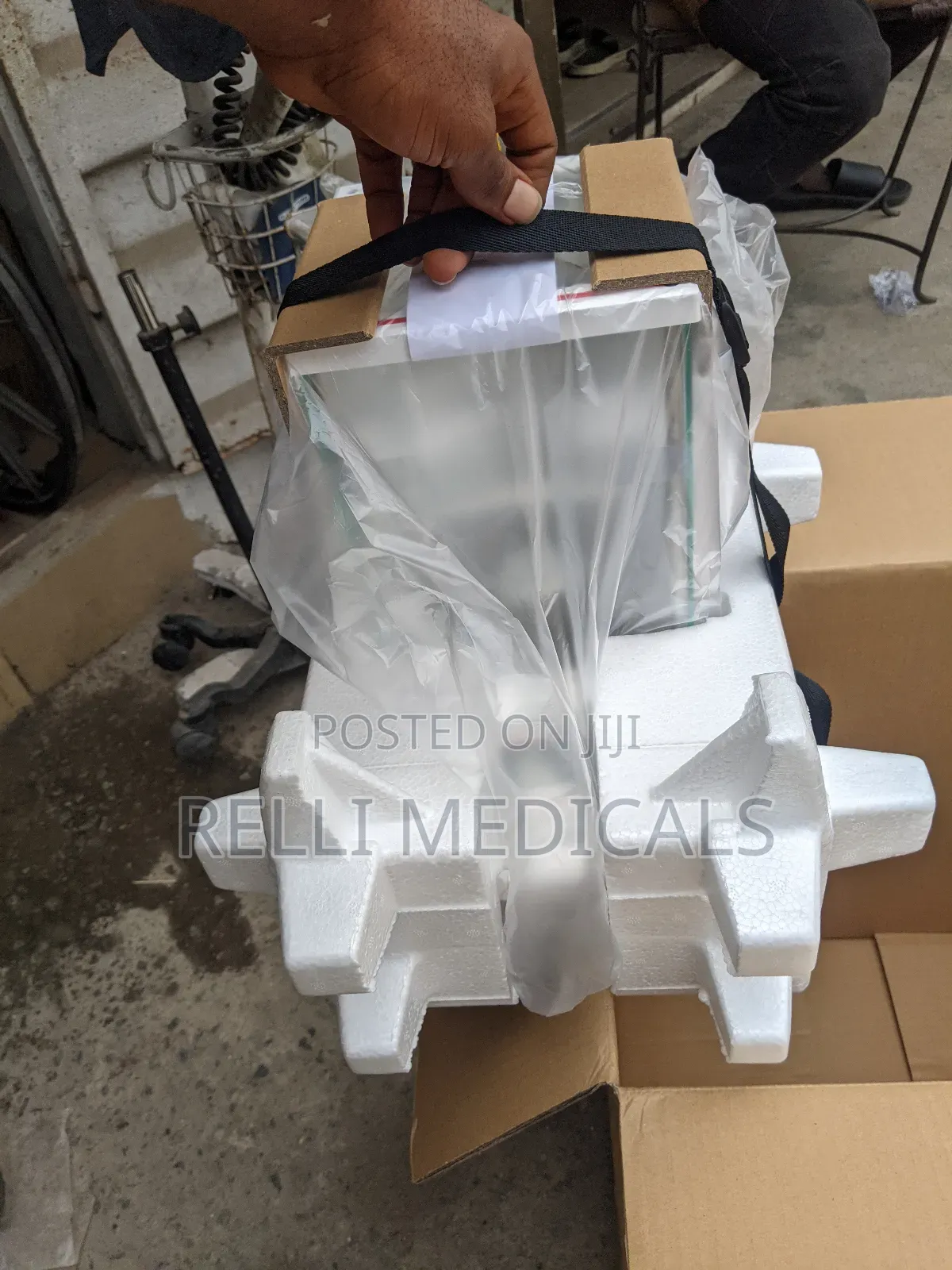 Ohaus Analytical Weighing Balance