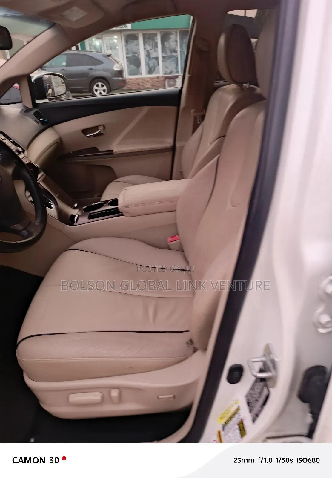 Toyota Venza V6 AWD 2010 White