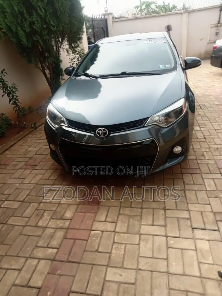 Toyota Corolla 2014 Green