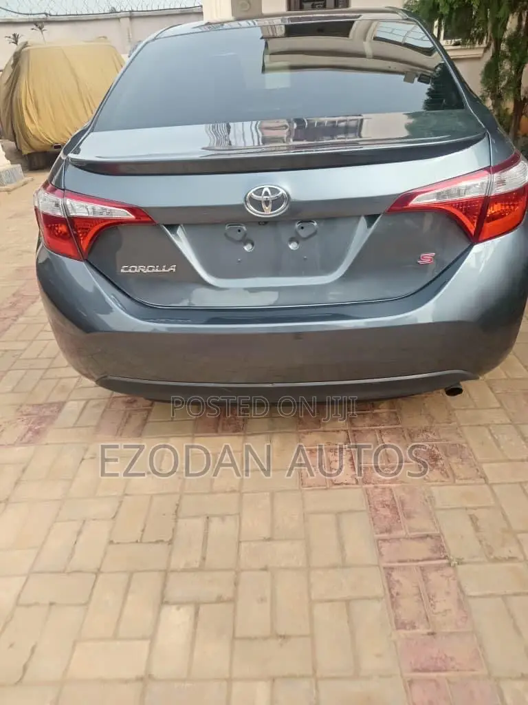Toyota Corolla 2014 Green