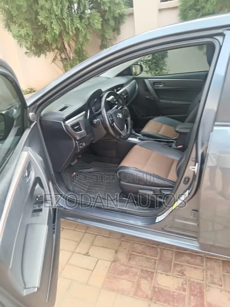 Toyota Corolla 2014 Green