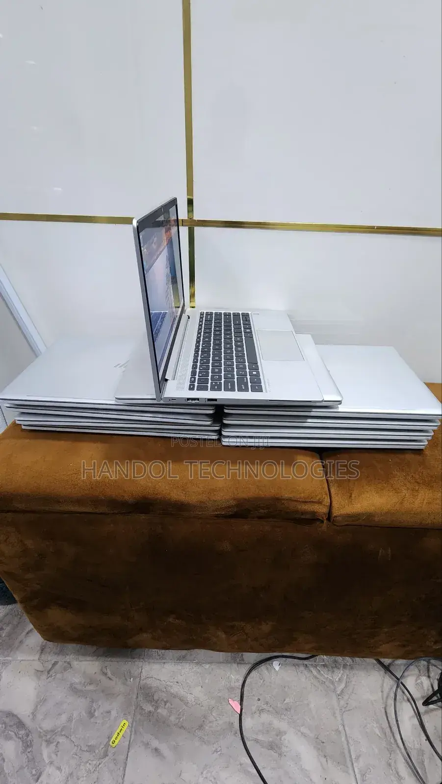 Laptop HP EliteBook 640 G10 16GB AMD Ryzen 5 SSD 256GB
