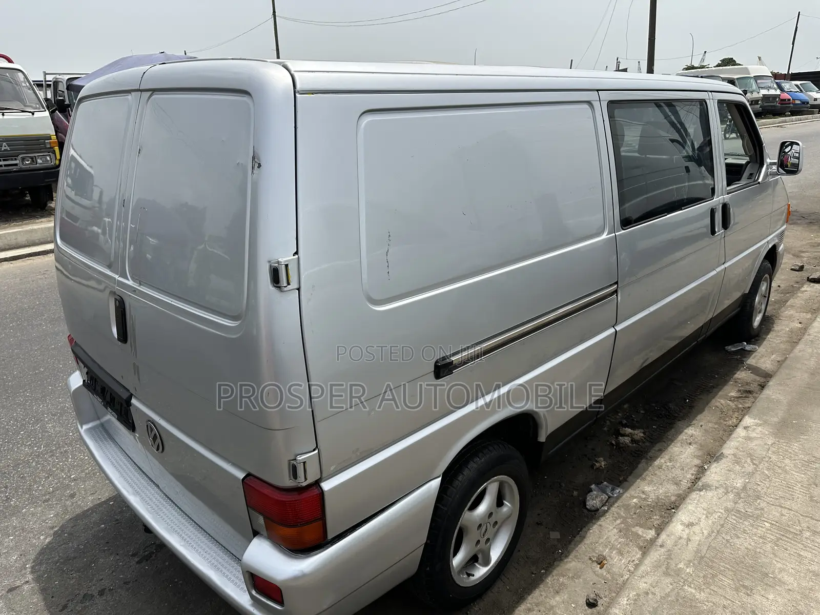 Volkswagen Transporter 2005 Grey