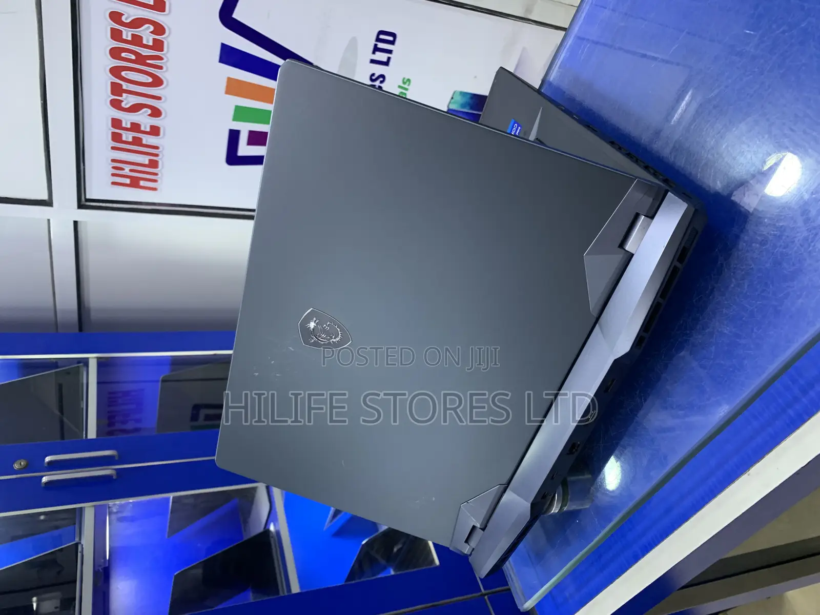 Laptop MSI Raider GE76 12UGS 32GB Intel Core i7 SSD 512GB