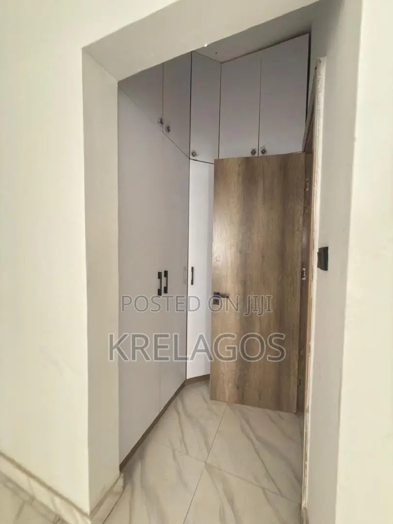 4bdrm Duplex in Orchid, Chevron for sale