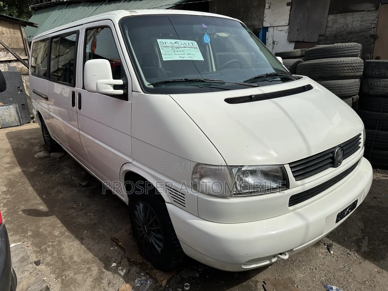 Volkswagen Transporter 2005 White