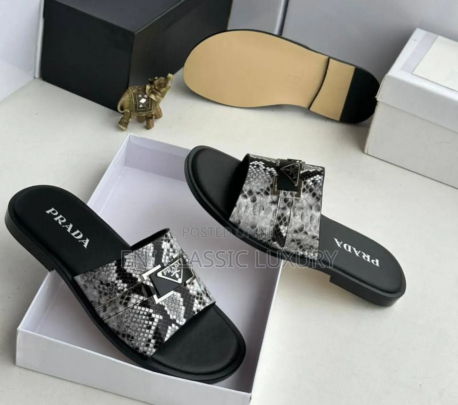 Prada Luxury Men's Slippers Well Banded Package