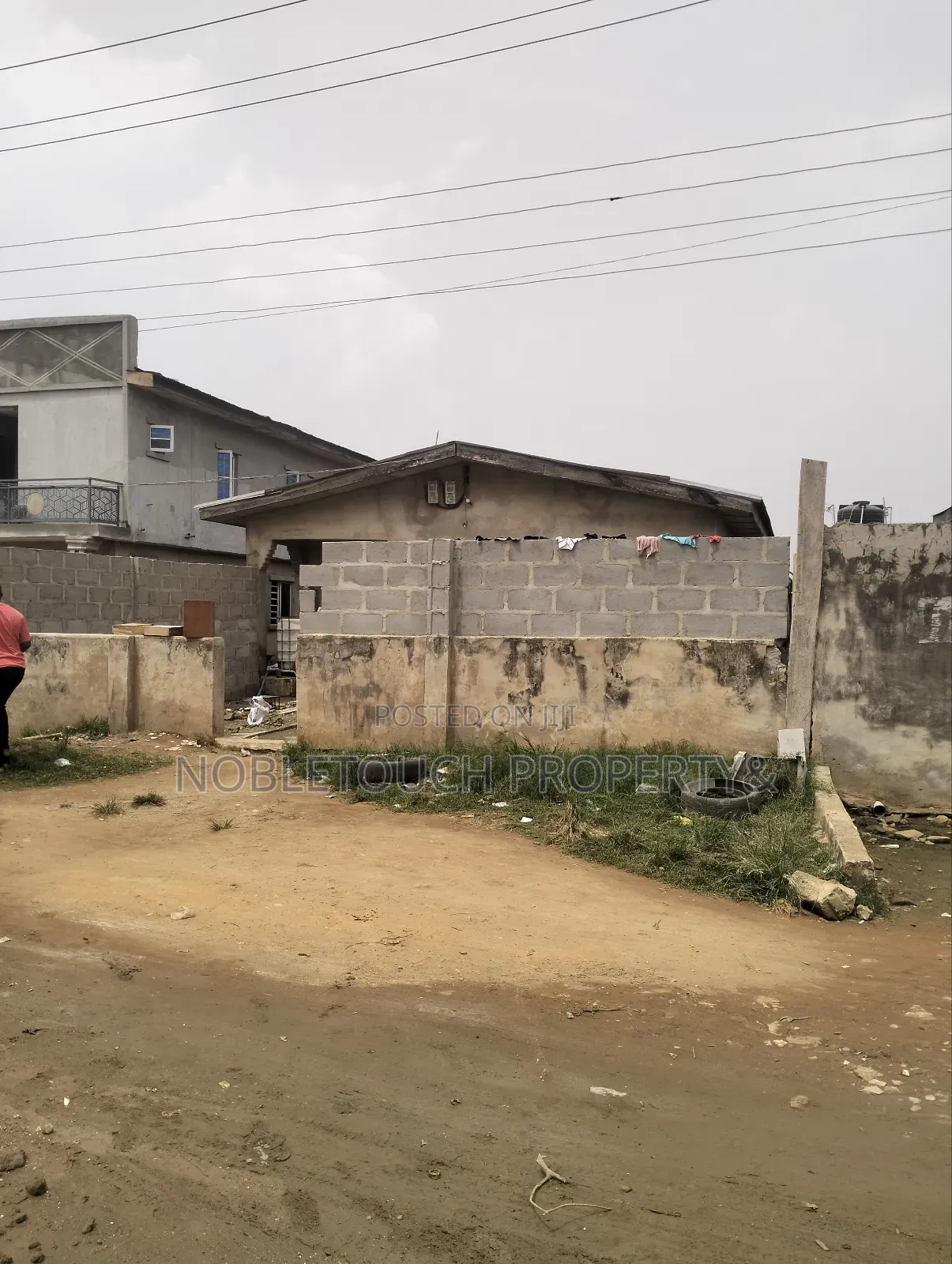 8bdrm Bungalow in Off Bayota Street for sale