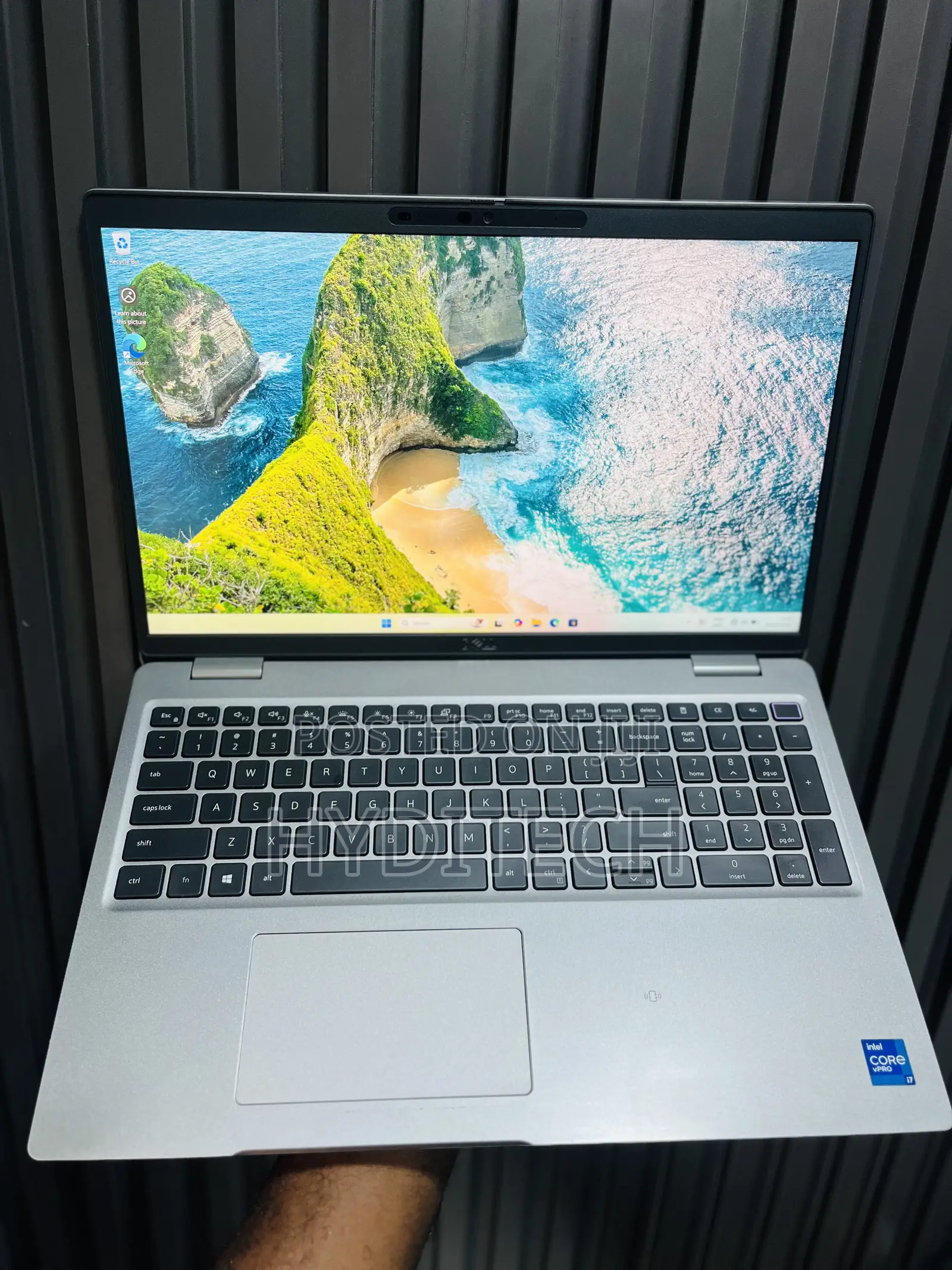 Laptop Dell Latitude 5520 16GB Intel Core i7 SSD 512GB