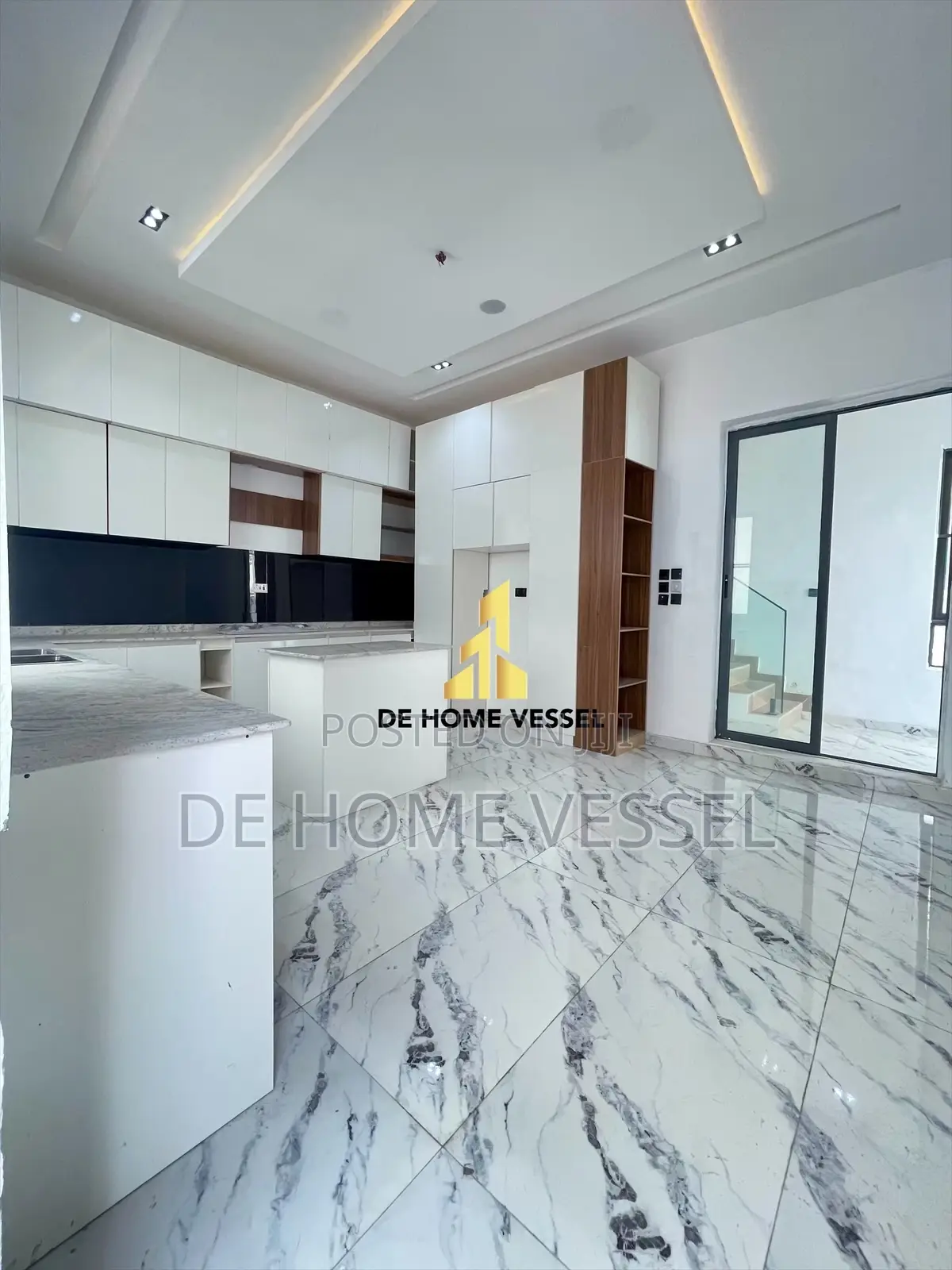 5bdrm Duplex in Lekki for sale