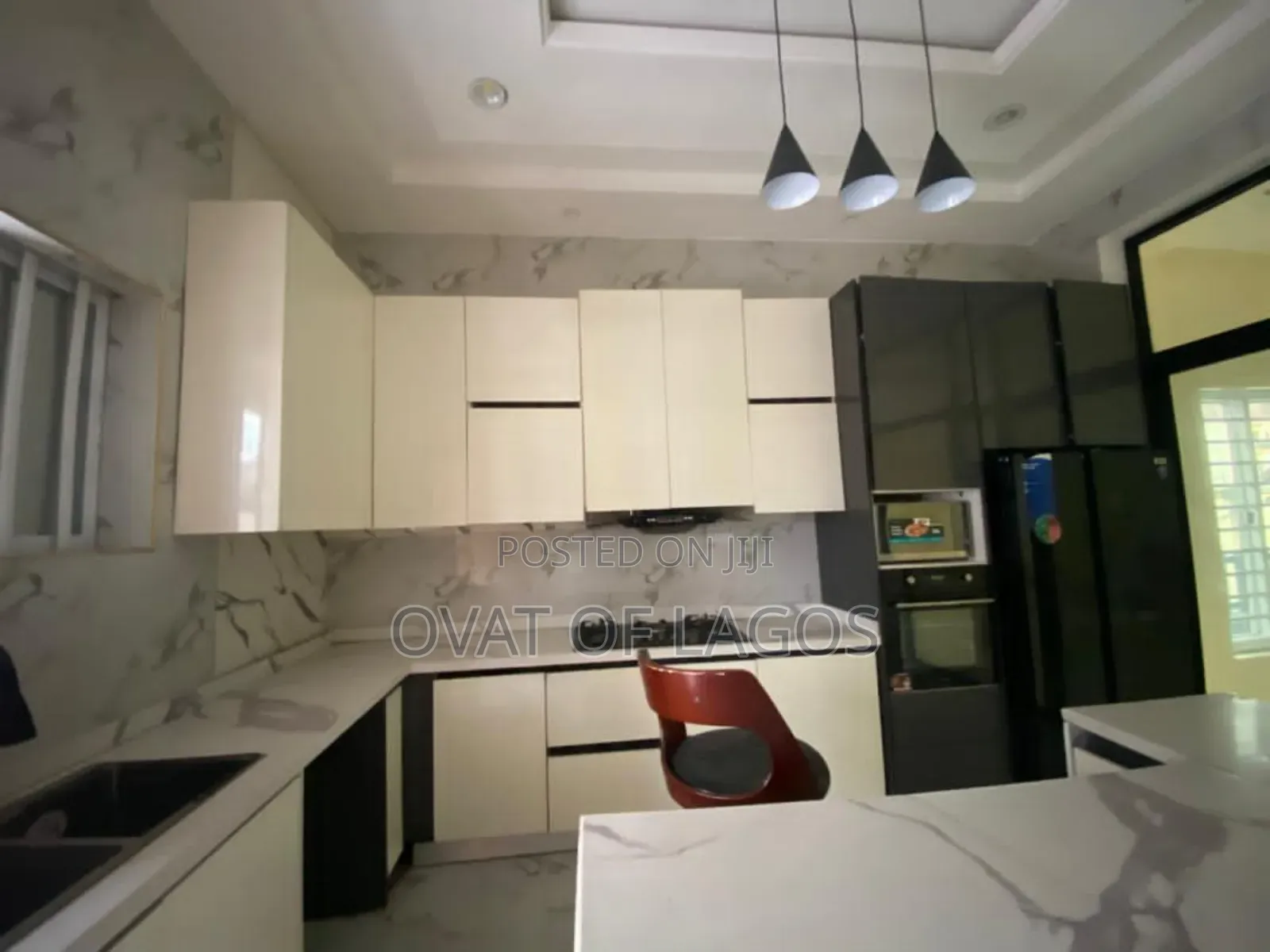 5bdrm Duplex in Ikota Villa for rent