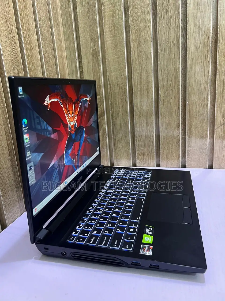Laptop Gigabyte 16GB Intel Core i7 SSD 512GB