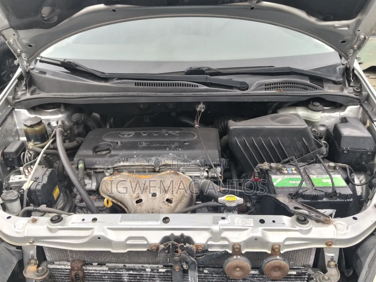 Toyota Avensis Verso 2.0 Petrol 2005 Silver