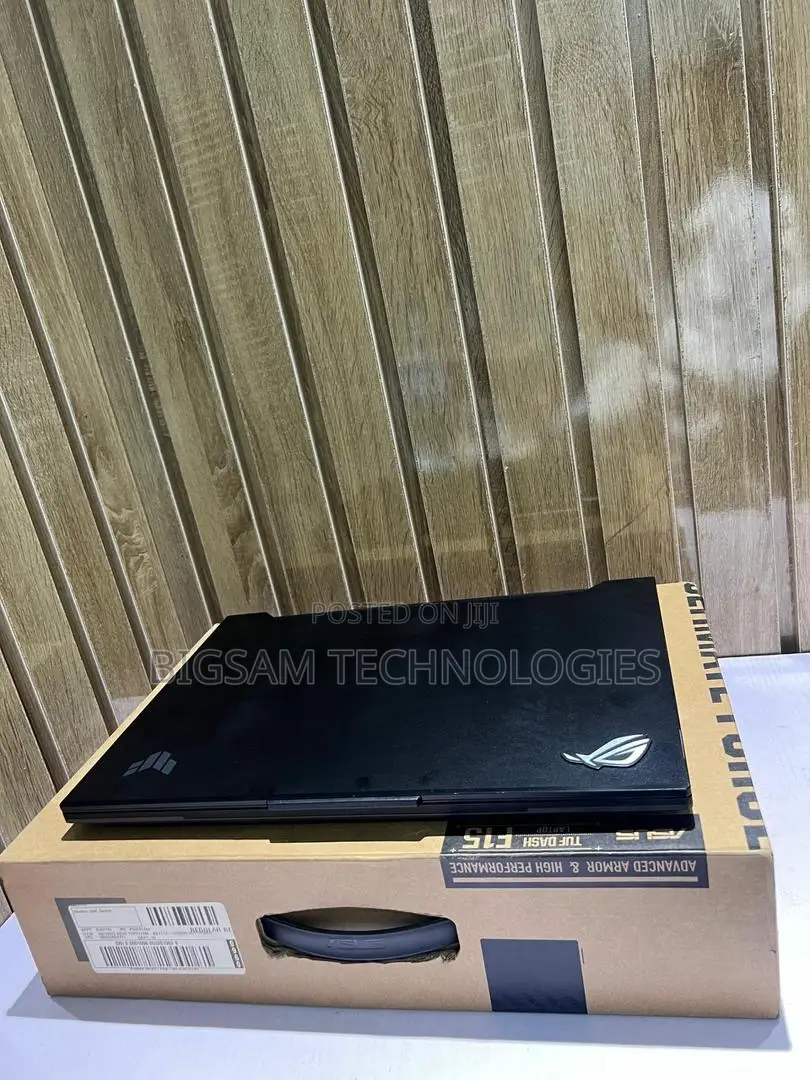 Laptop Asus TUF Dash F15 16GB Intel Core i7 SSD 512GB