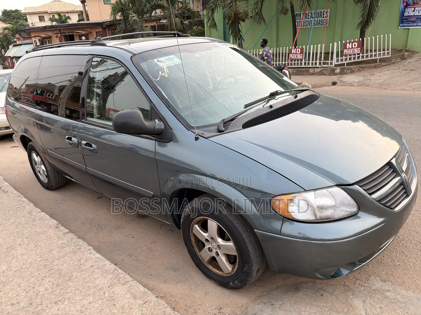 Dodge Caravan SXT 2006 Gray