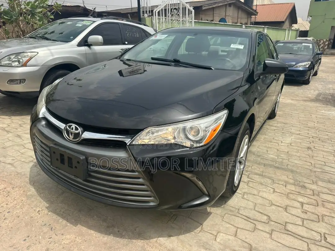 Toyota Camry LE 4dr Sedan (2.5L 4cyl 6A) 2016 Black