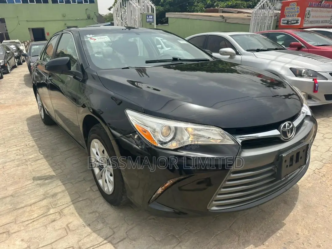 Toyota Camry LE 4dr Sedan (2.5L 4cyl 6A) 2016 Black