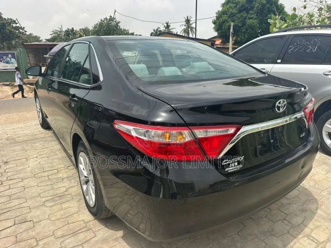 Toyota Camry LE 4dr Sedan (2.5L 4cyl 6A) 2016 Black