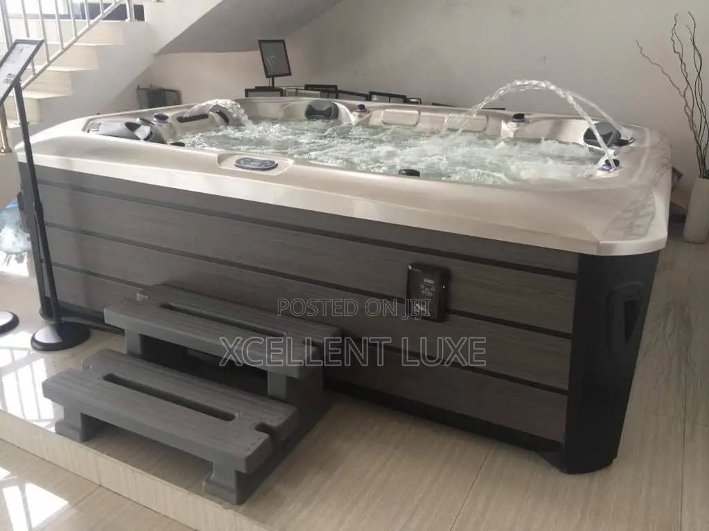 Outdoor Jacuzzi Massage Bathtub  England Standard 8in1
