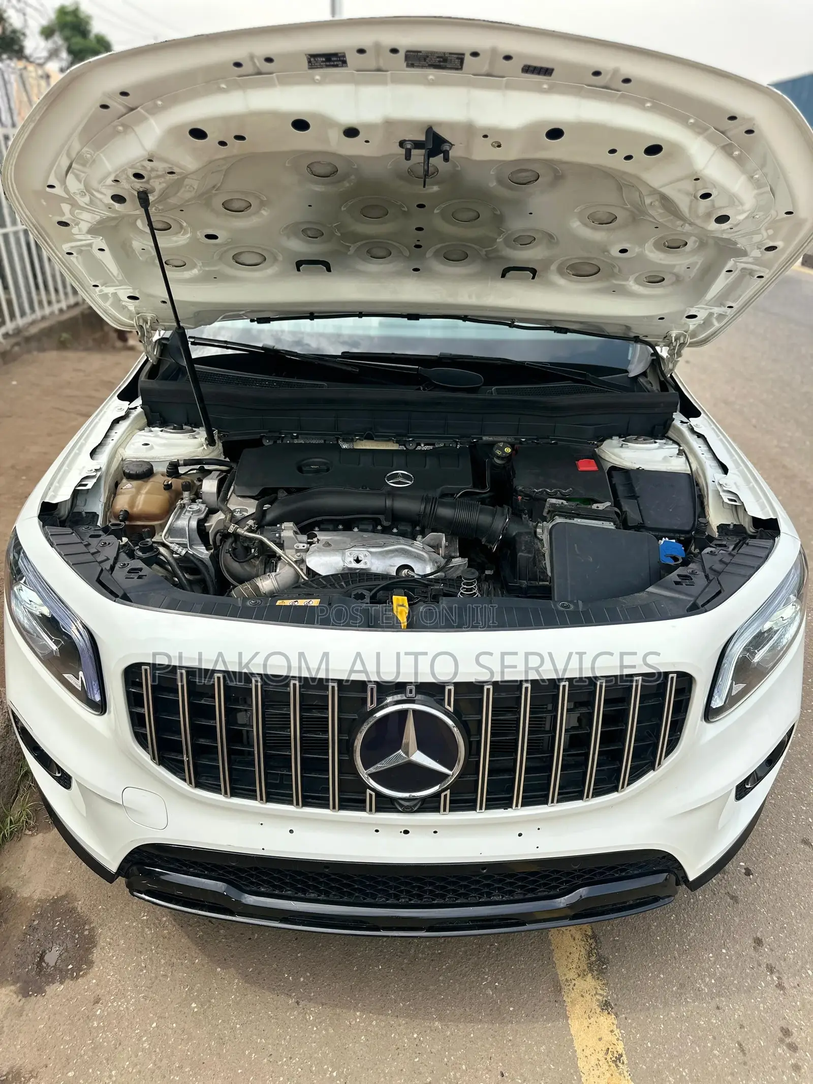 Mercedes-Benz GLB-Class GLB 250 4MATIC 2022 White