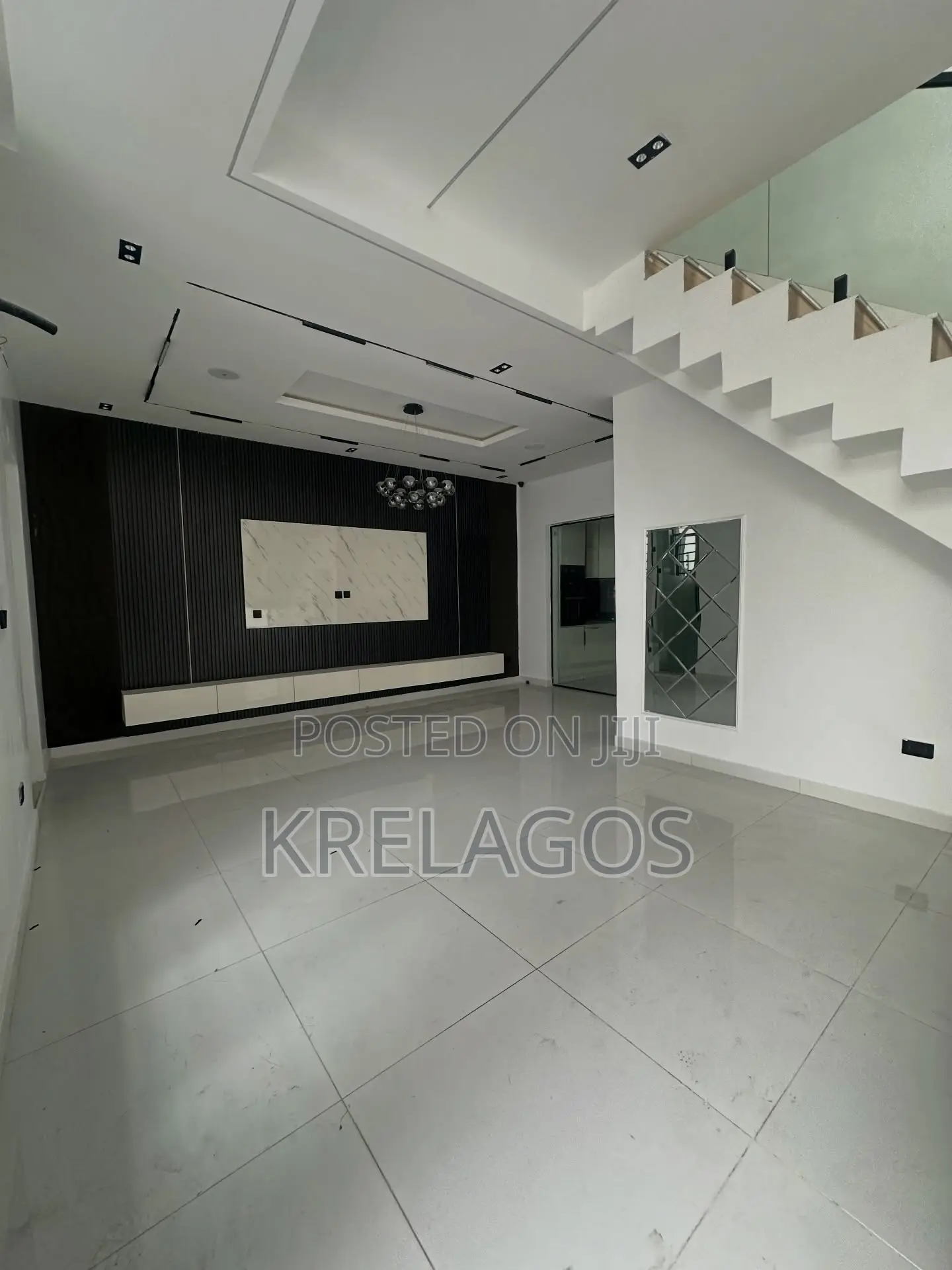 4bdrm Duplex in Orchid, Chevron for rent