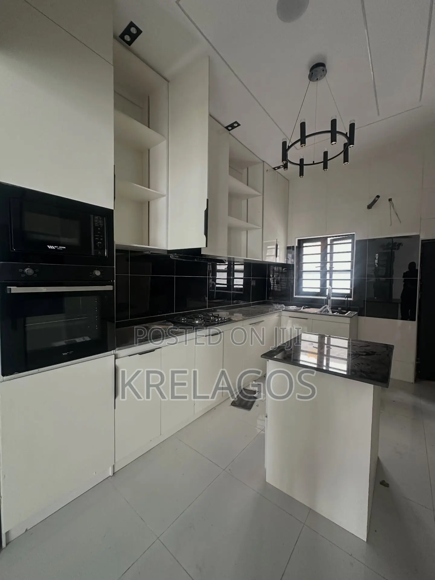 4bdrm Duplex in Orchid, Chevron for rent