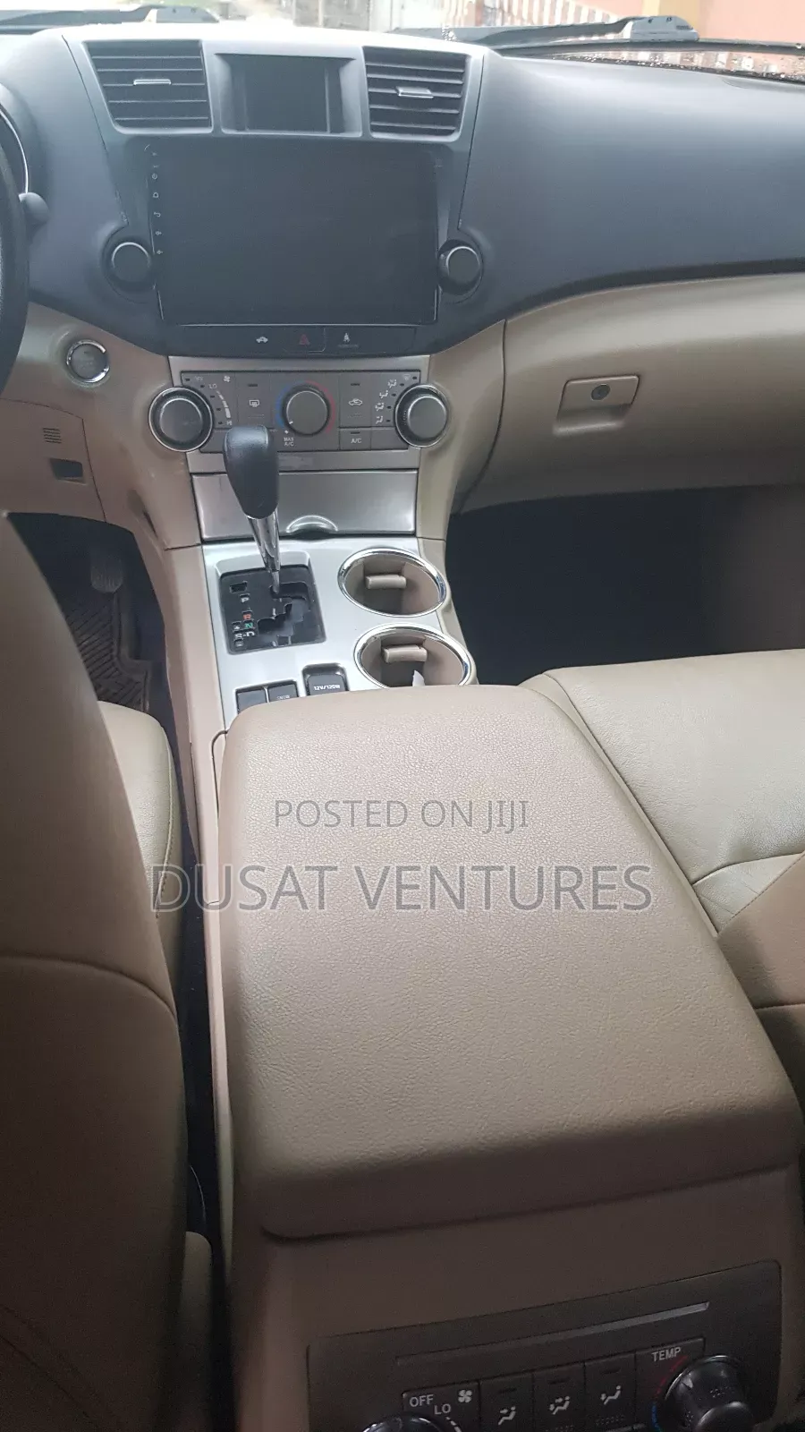Toyota Highlander 2.7L 2WD 2013 Black