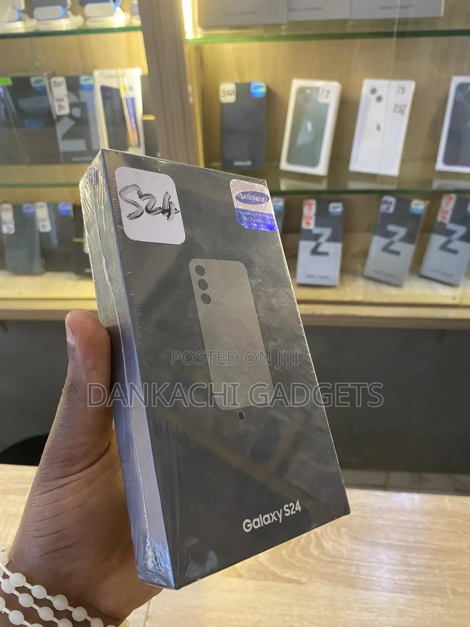 New Samsung Galaxy S24 256 GB Black