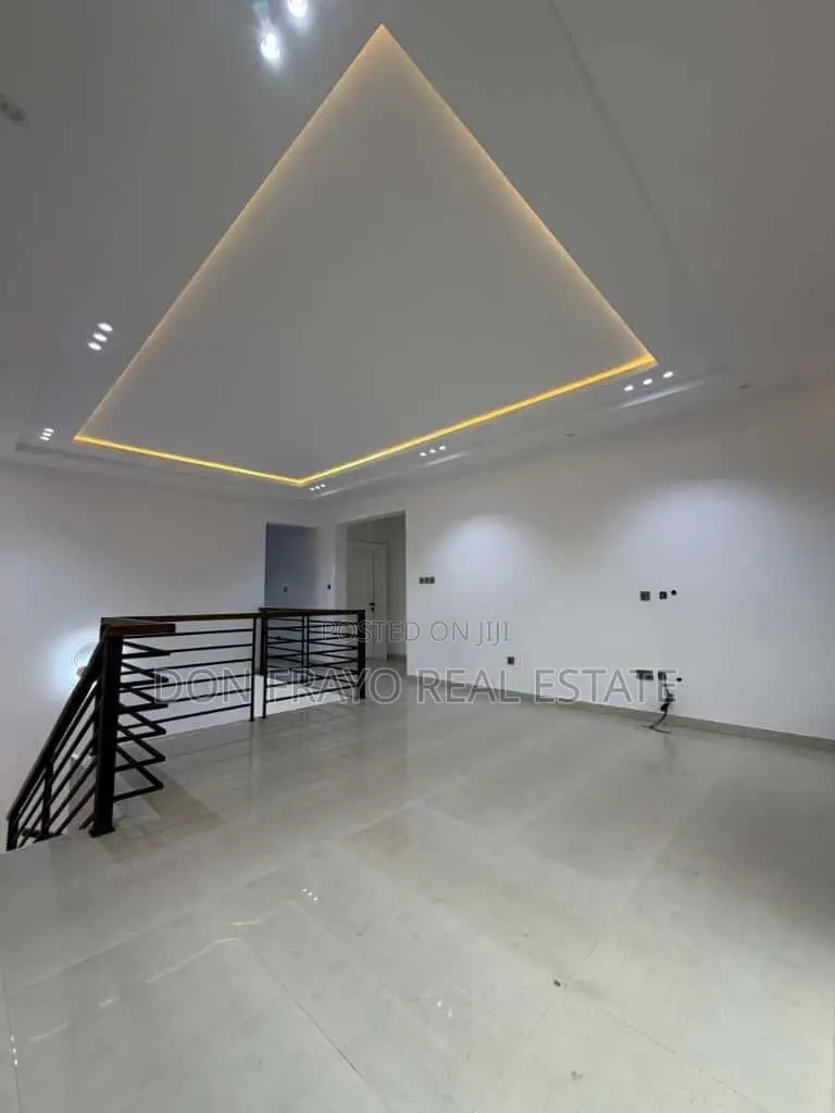 5bdrm Duplex in Kolapo Ishola Gra for sale