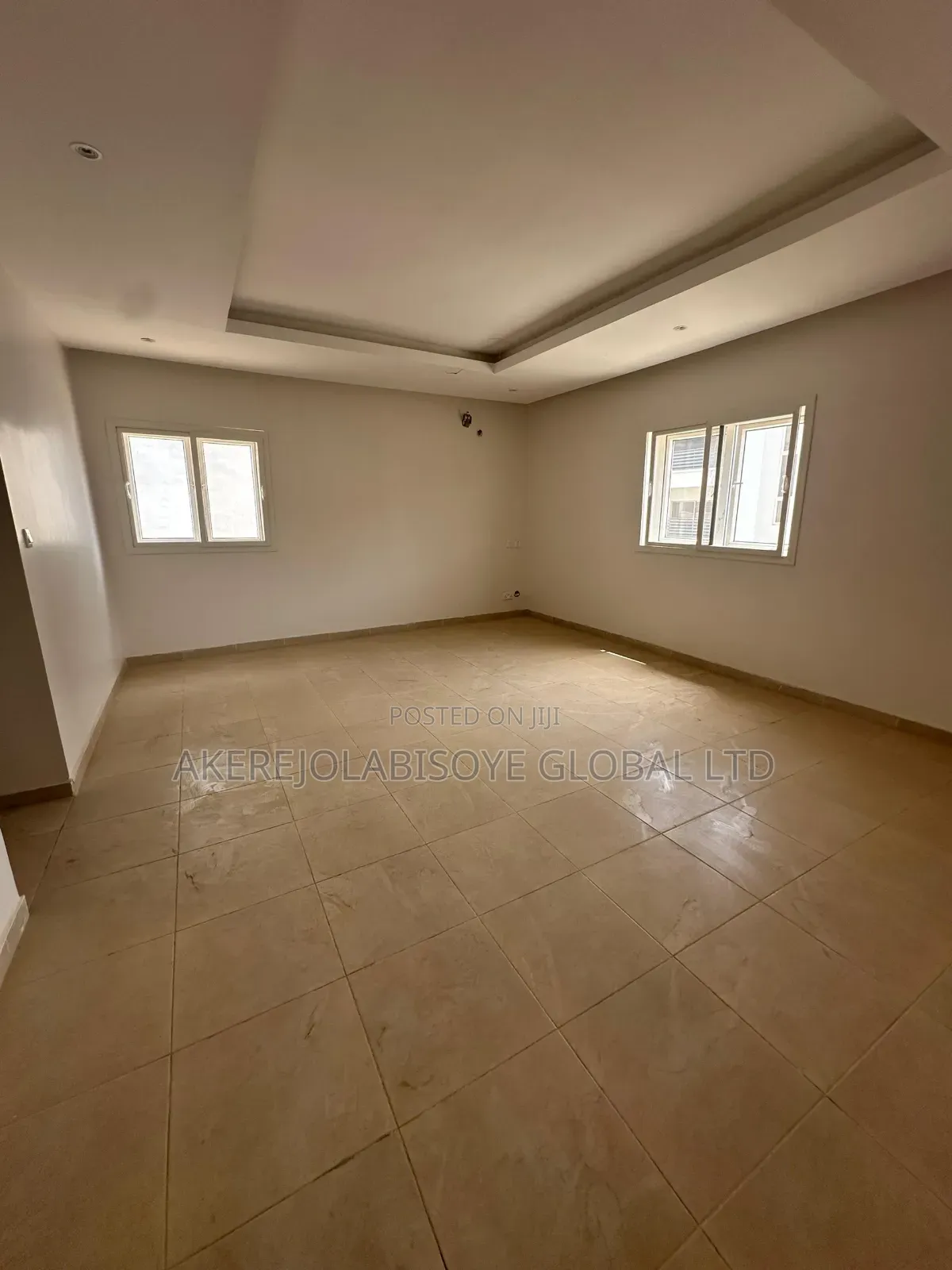 5bdrm Duplex in In An Estate Around for rent