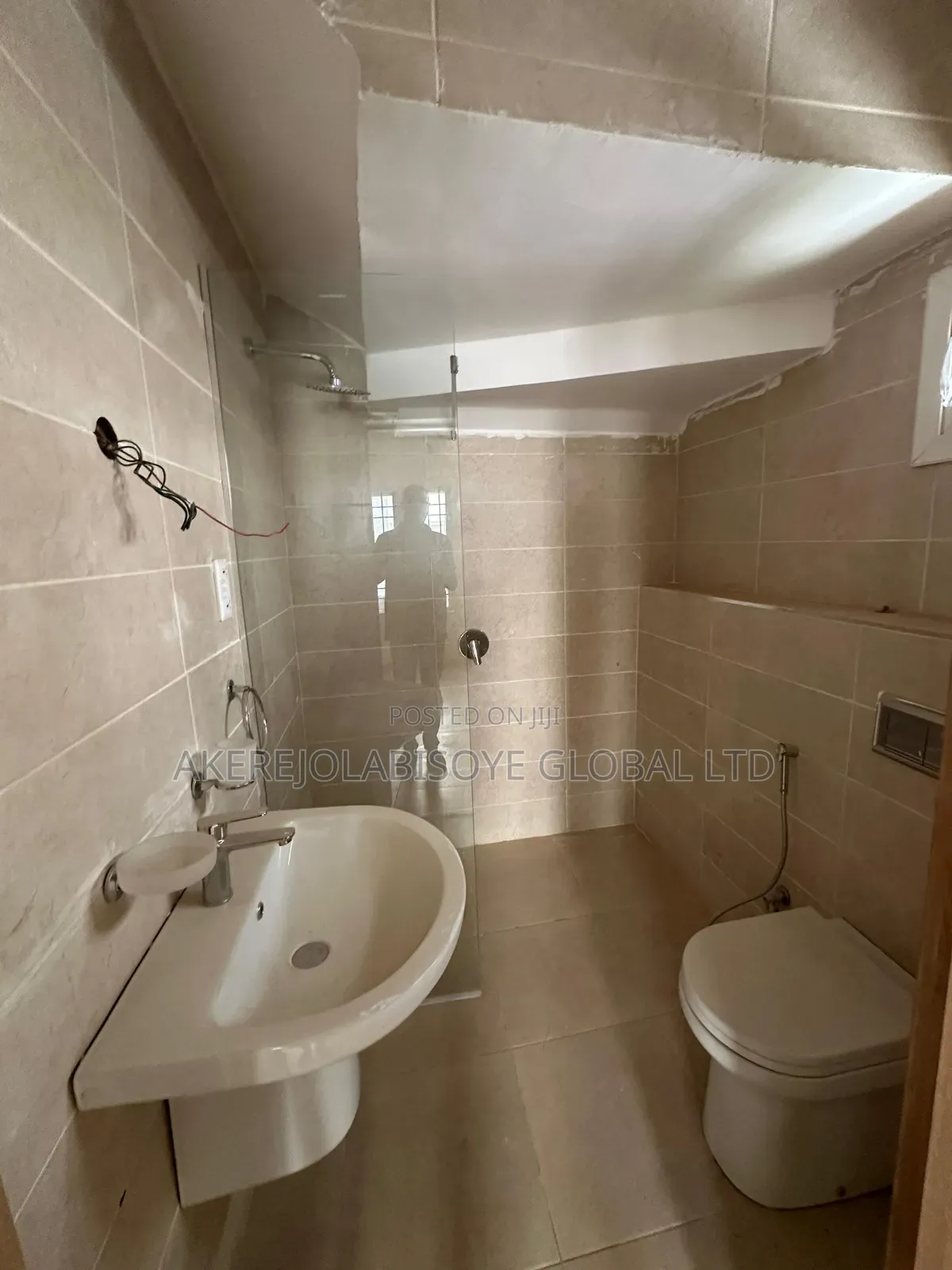5bdrm Duplex in In An Estate Around for rent