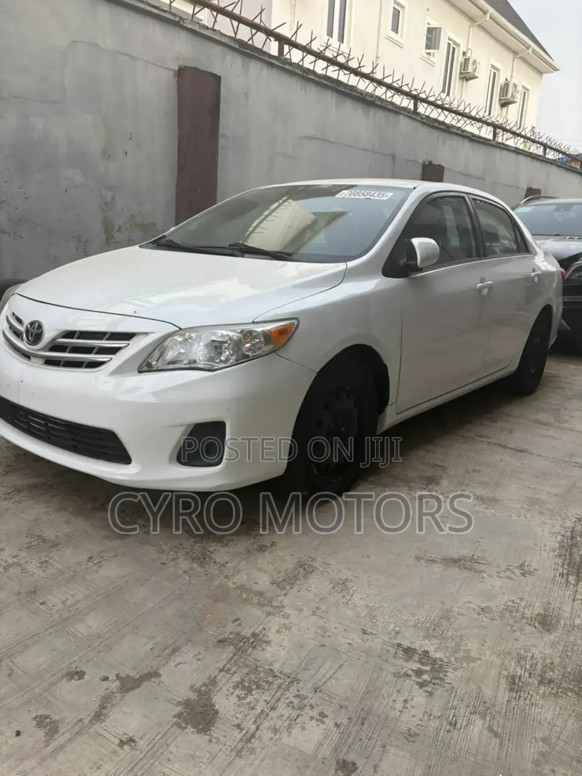 Toyota Corolla LE 4dr Sedan (1.8L 4cyl 4A) 2013 White