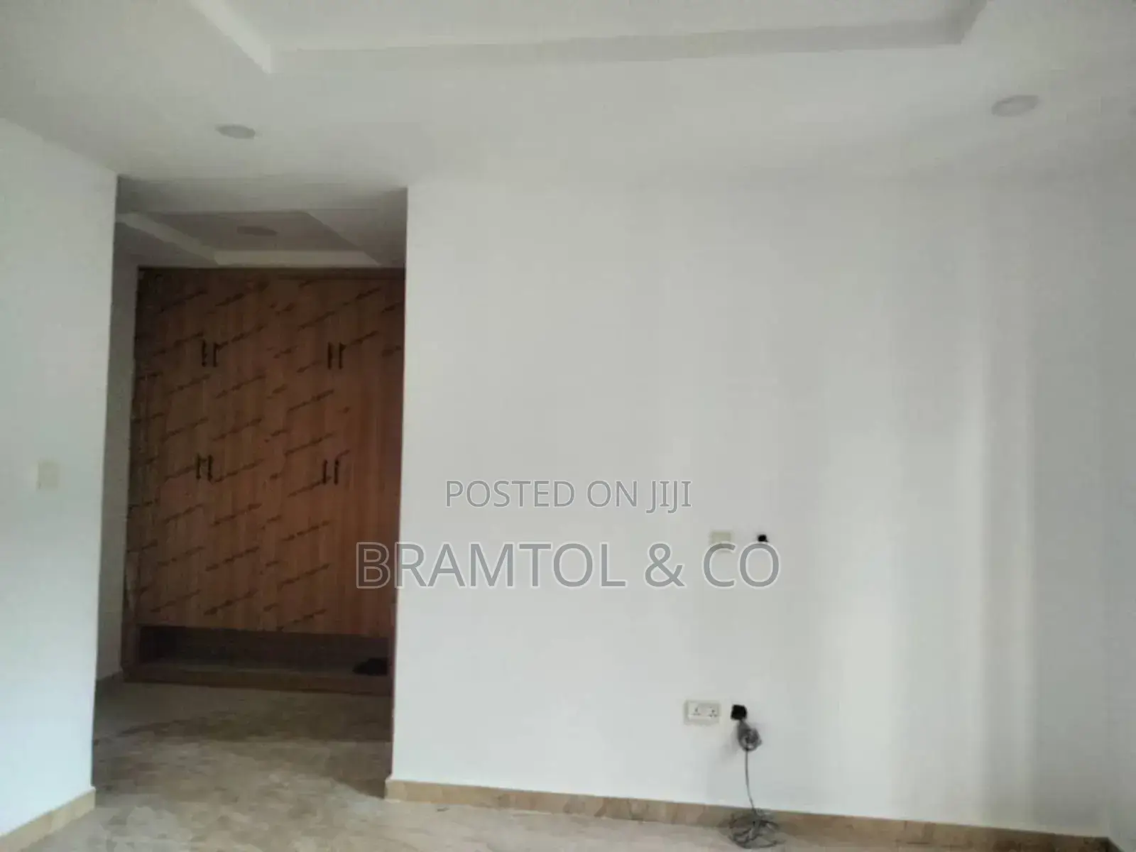 4bdrm Townhouse / Terrace in Guzape District for rent