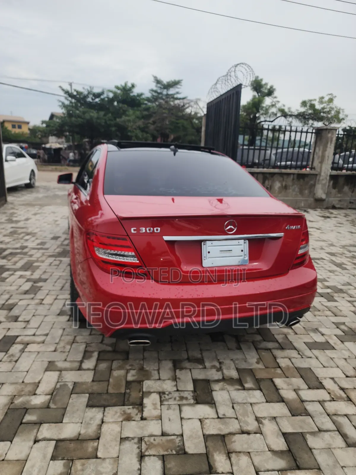 Mercedes-Benz C300 Luxury 4Matic Sedan AWD (3.5L 6cyl 7A) 2013 Red