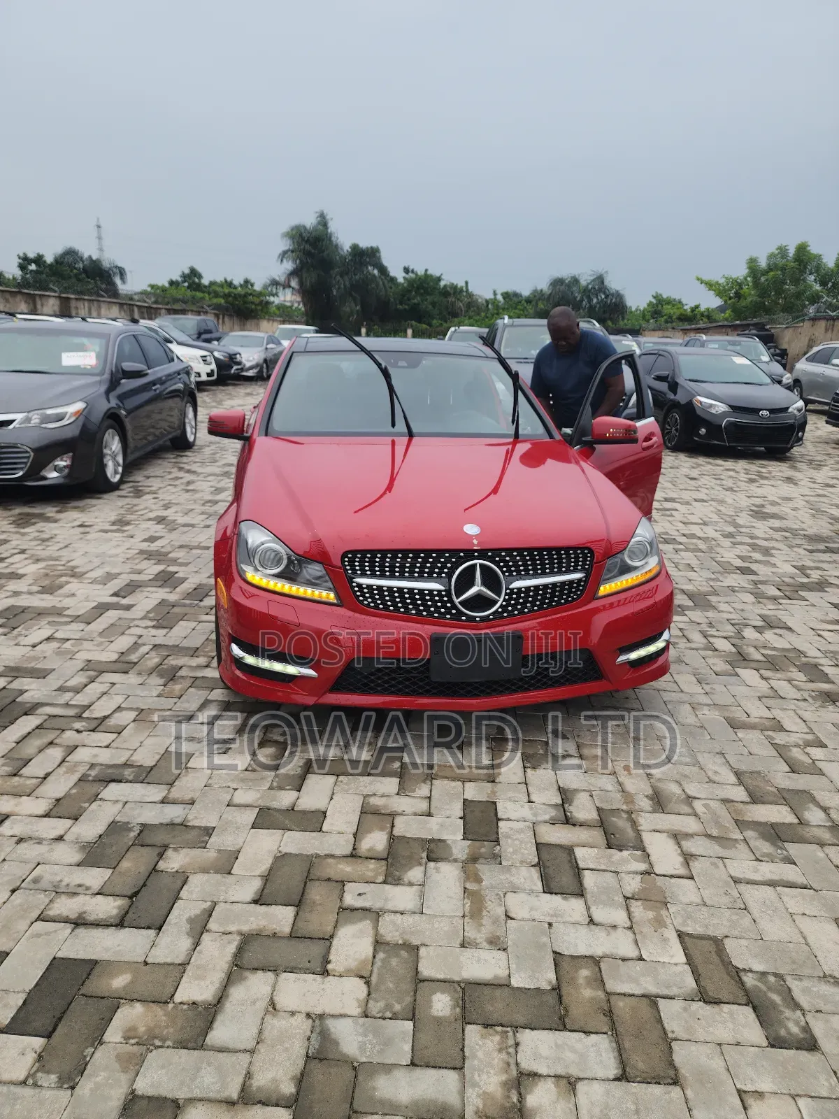 Mercedes-Benz C300 Luxury 4Matic Sedan AWD (3.5L 6cyl 7A) 2013 Red